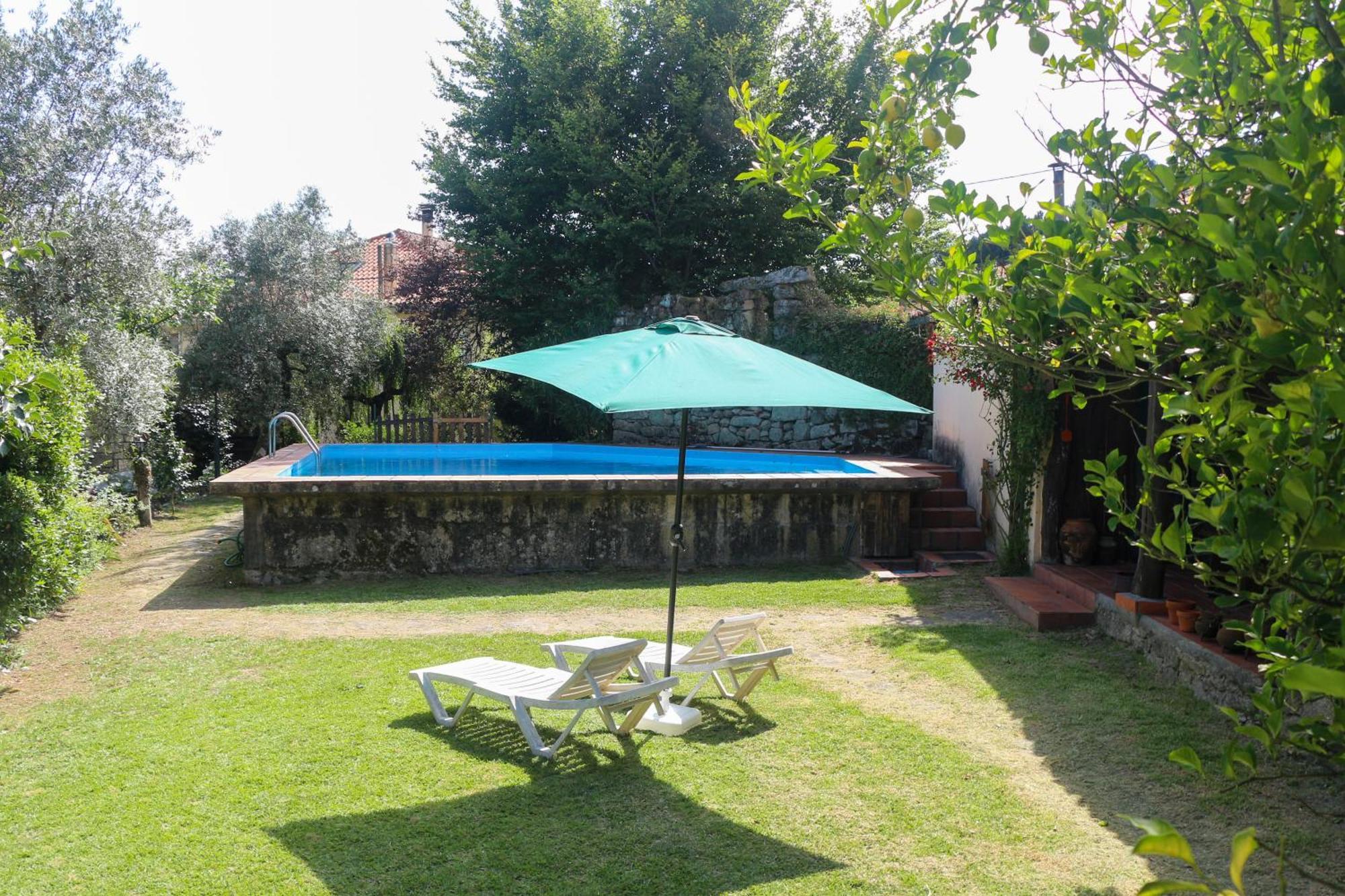 Casa Campo Das Bizarras Castro Daire Exterior photo